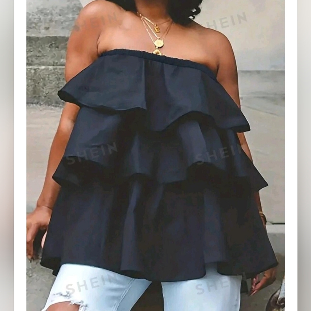 Ruffle Tube Top 🖤
